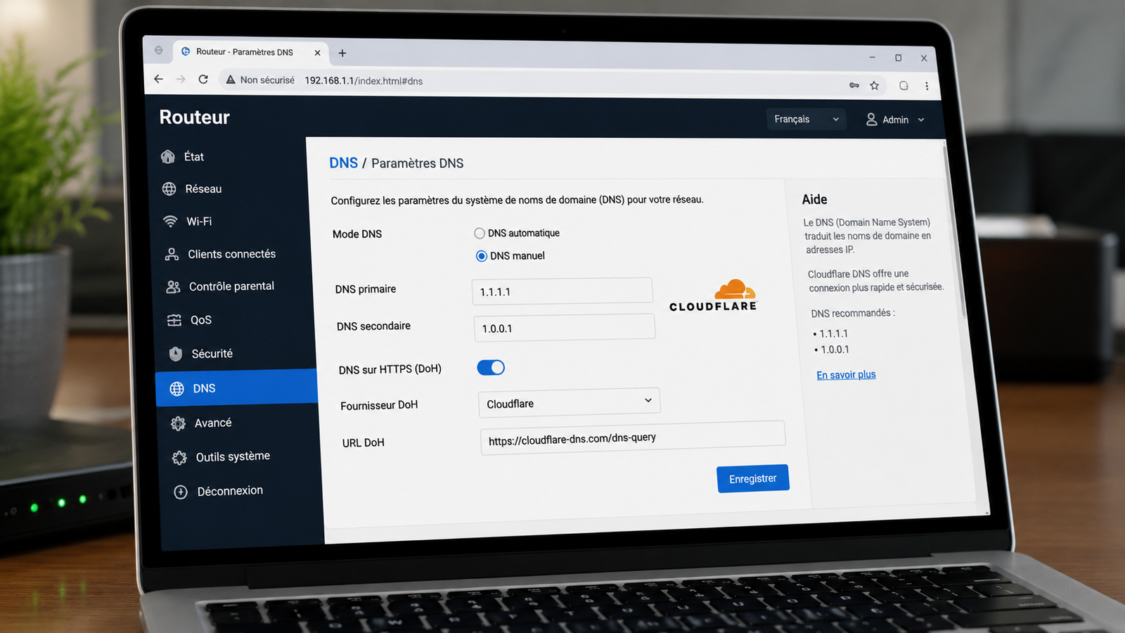 Interface web de configuration de routeur affichant les paramètres DNS Cloudflare.